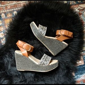 Coconuts by Matisse Lucie Wedge